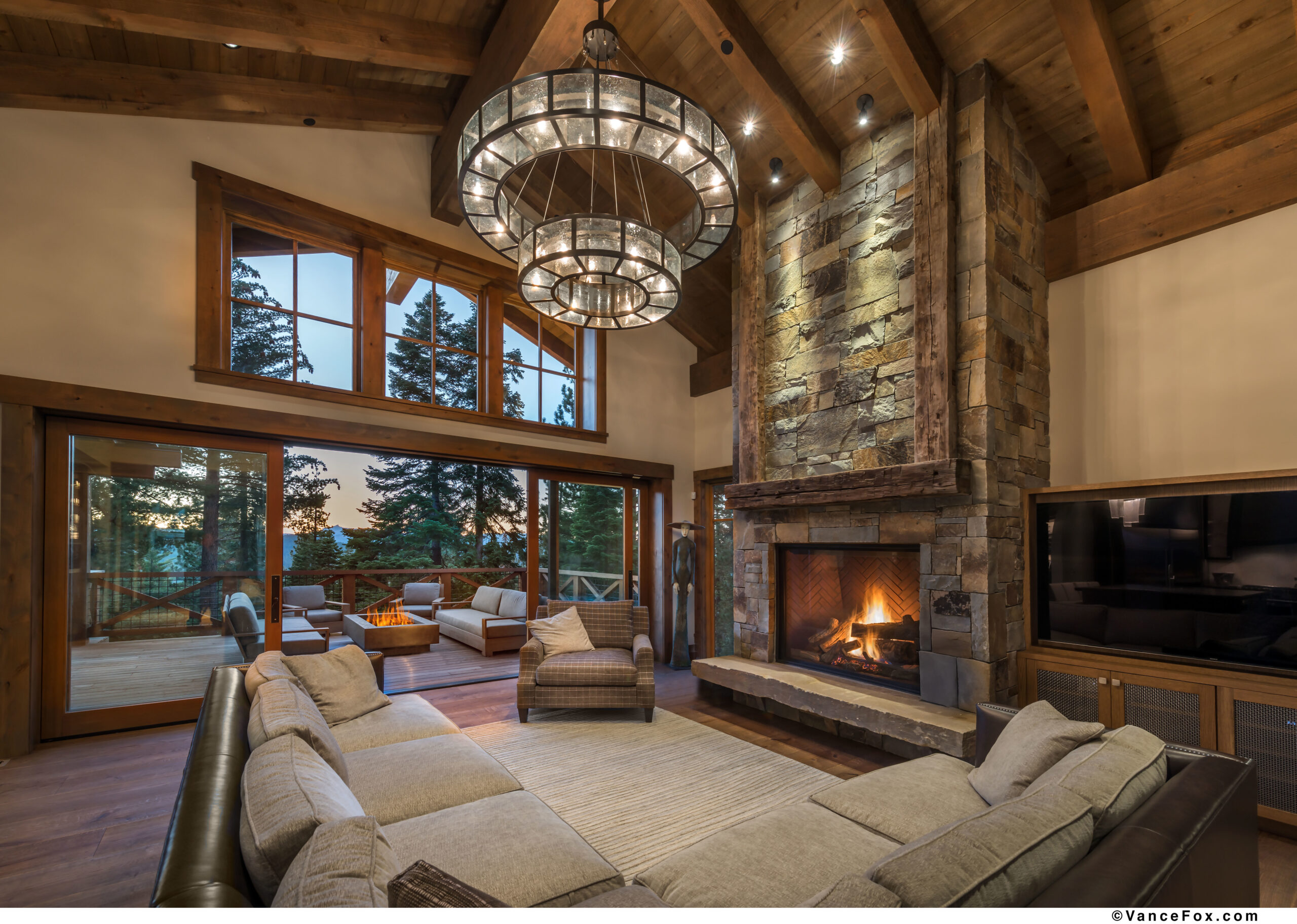 living-room-interior-design-trh-design-2