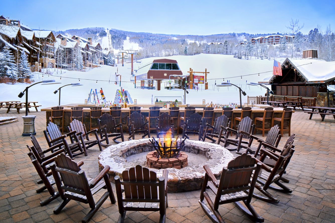ritz-carlton-exterior-trh-bachelor-gulch-beavercreek-fireside